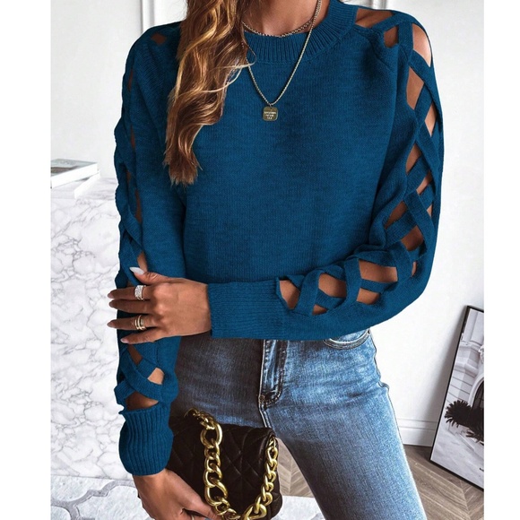 Cozy Criss Cross Long Sleeve Loose Fit Sweater Top - Picture 12 of 14